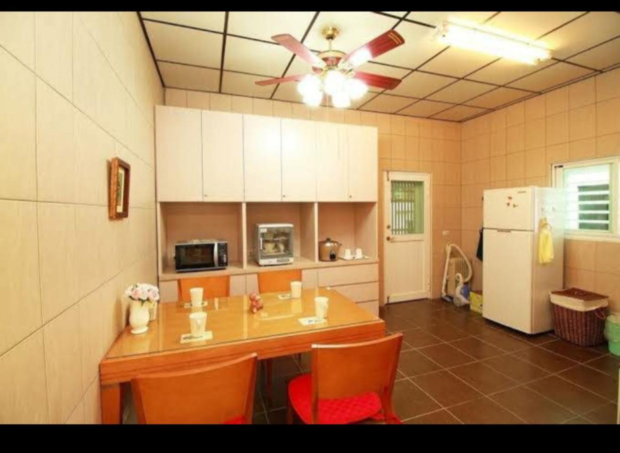 Hostal 儷池2房2-5人包棟 Chishang Exterior foto